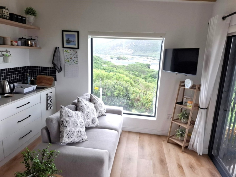 To Let 1 Bedroom Property for Rent in Vermont Western Cape